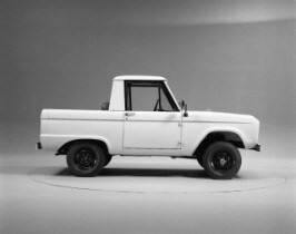 1966 Ford Bronco in Studio